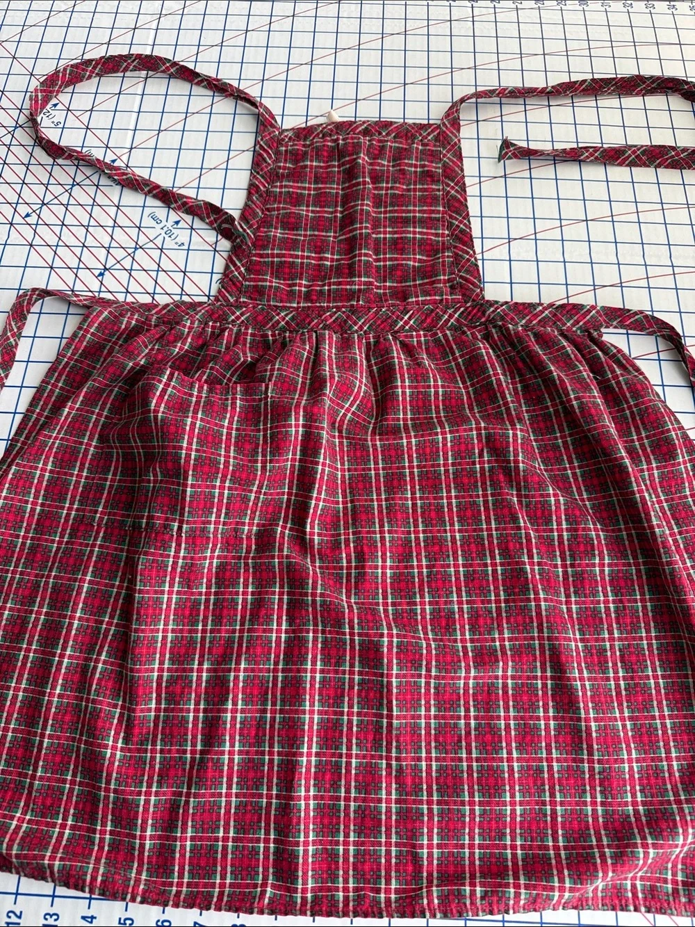 Vintage Handmade Plaid Full Bib Apron Red Green Cotton Christmas Kitchen
